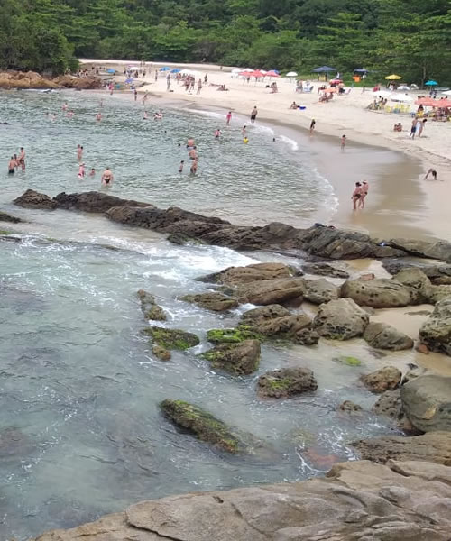 Praia do Meio, em Trindade, Paraty